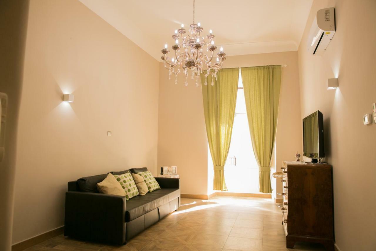 Casa Cairoli Hotel Naples Exterior photo